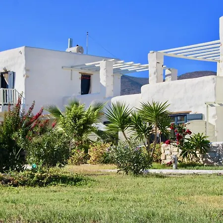 Porto Paradiso Chrisi Akti (Paros)